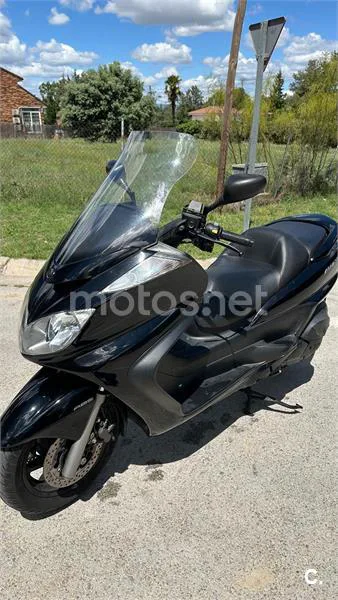 Yamaha YP Majesty 400 – Vista 5