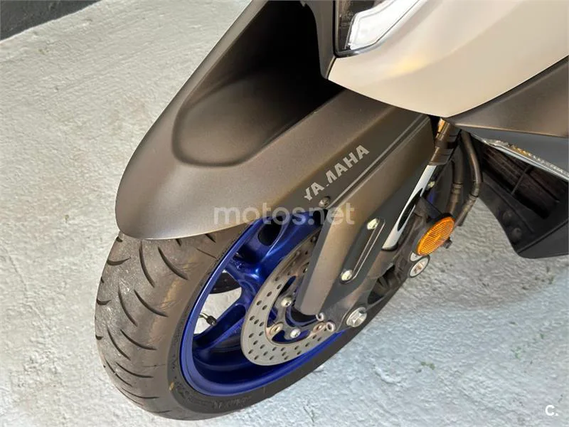 Yamaha TMAX 560 – Vista 13