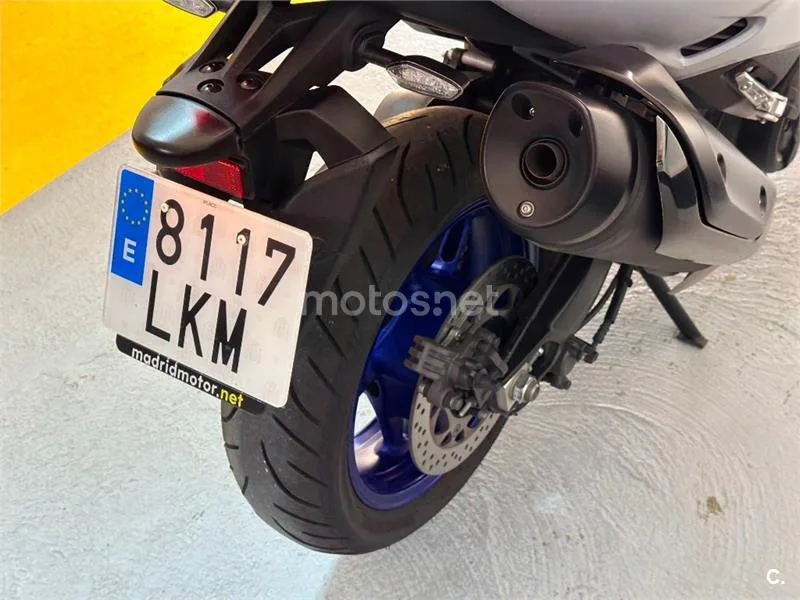 Yamaha TMAX 560 – Vista 21