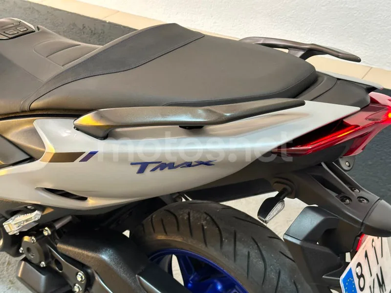 Yamaha TMAX 560 – Vista 27