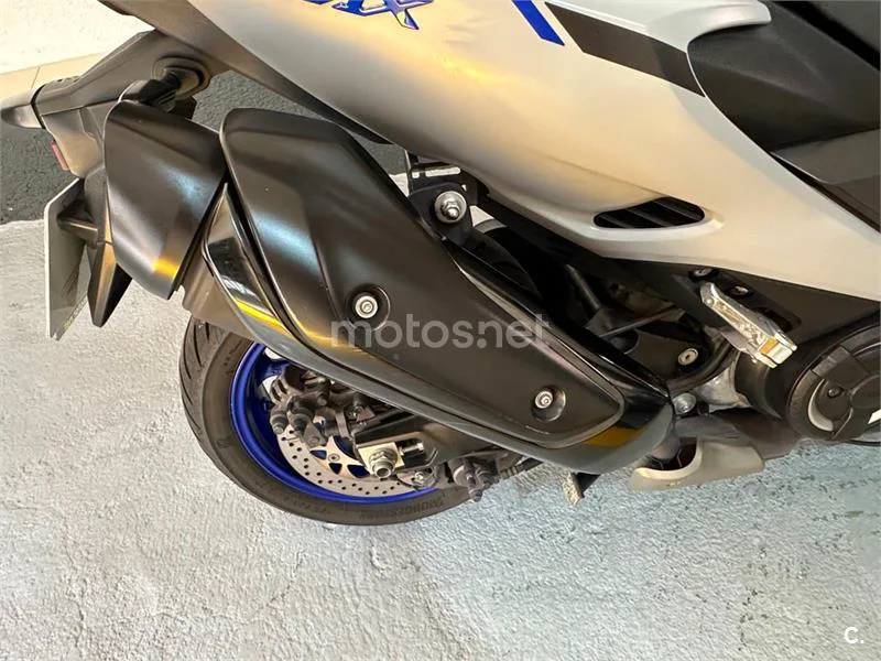 Yamaha TMAX 560 – Vista 33