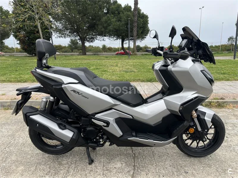 Honda ADV 350 – Vista 10