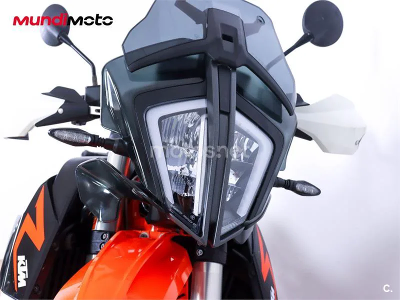 KTM 890 – Vista 5