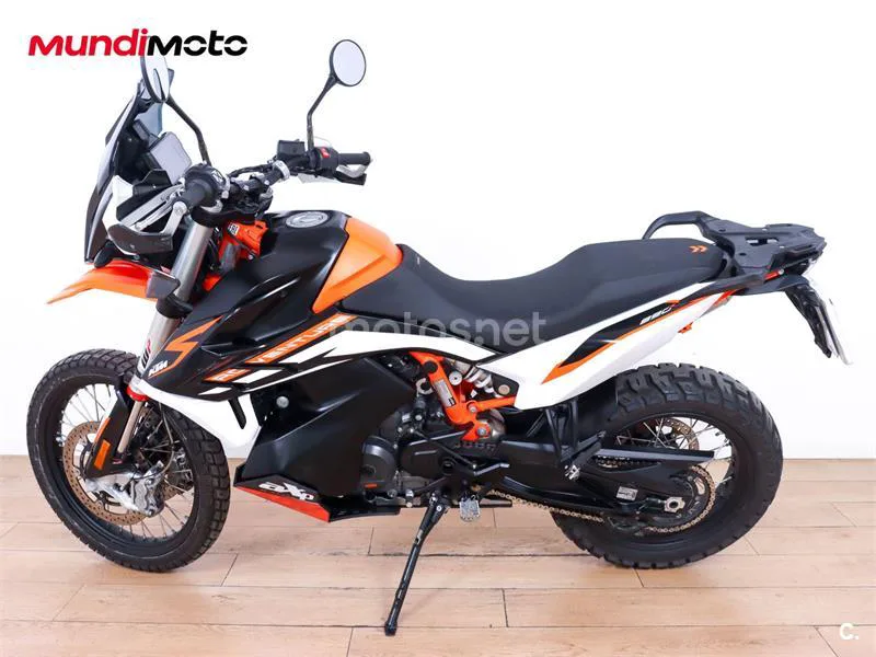 KTM 890 – Vista 6