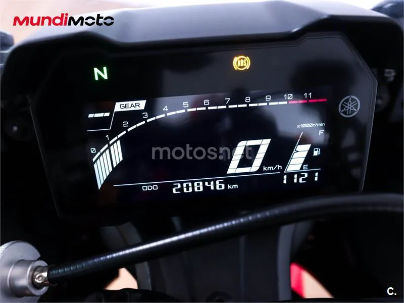 Yamaha R7 – Vista 12