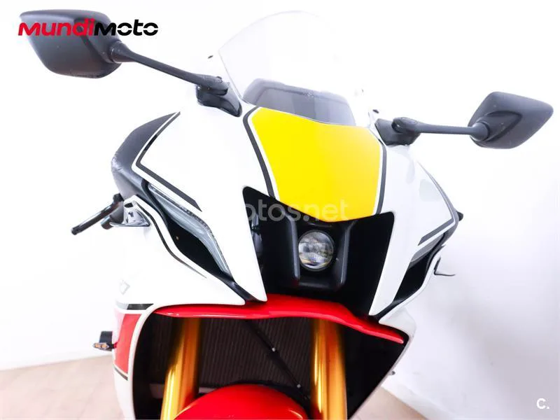 Yamaha R7 – Vista 5