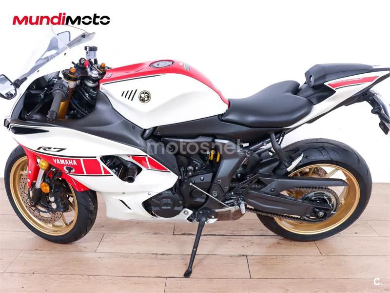 Yamaha R7 – Vista 6