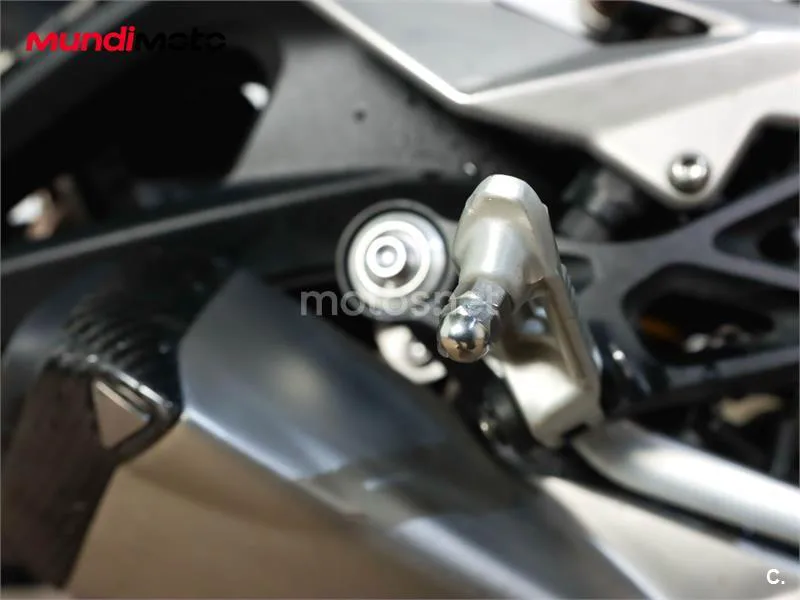 Triumph Street Triple – Vista 16