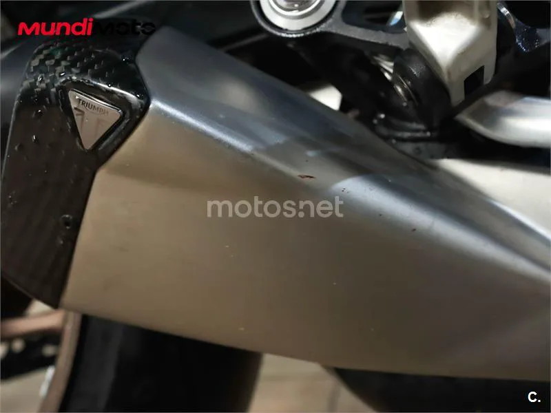 Triumph Street Triple – Vista 17