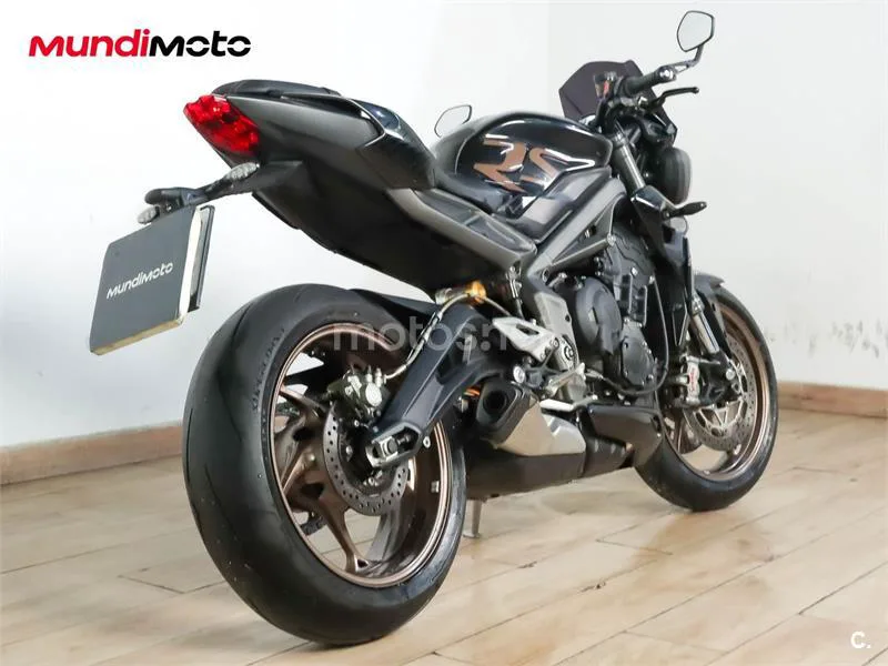 Triumph Street Triple – Vista 3