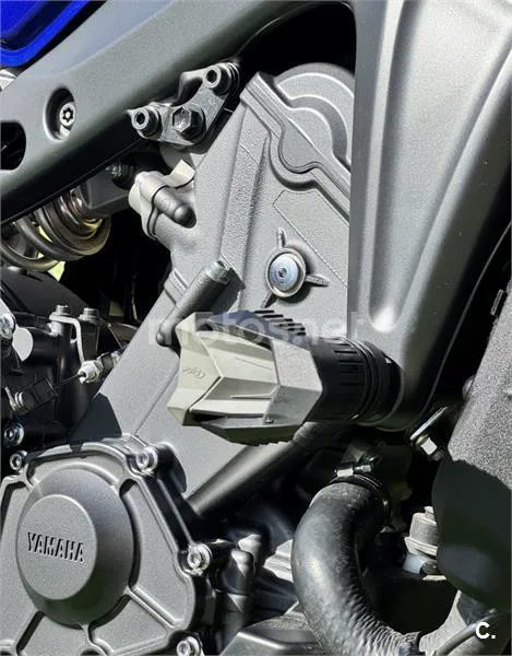 Yamaha MT-09 – Vista 8