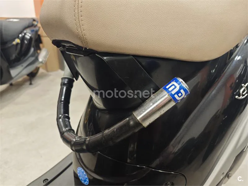 Piaggio LIBERTY 124 4T – Vista 2