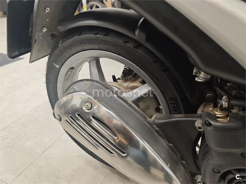 Piaggio LIBERTY 124 4T – Vista 3