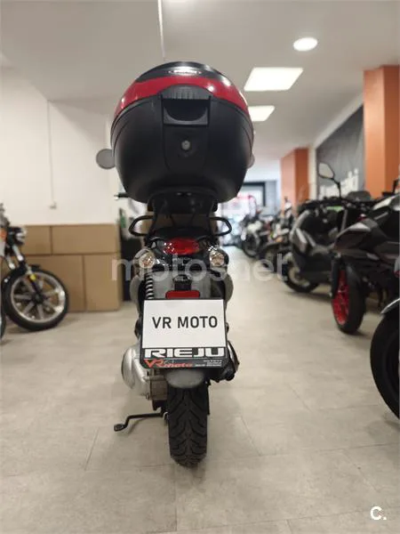 Piaggio LIBERTY 124 4T – Vista 8