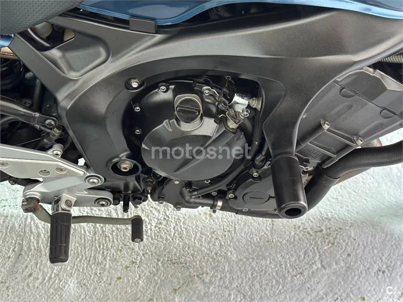Yamaha FZ6 – Vista 20