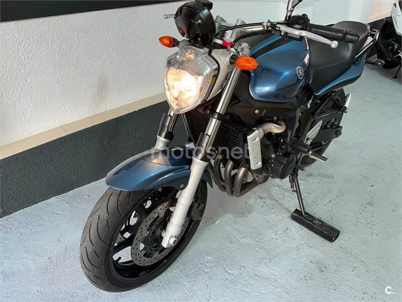 Yamaha FZ6 – Vista 22
