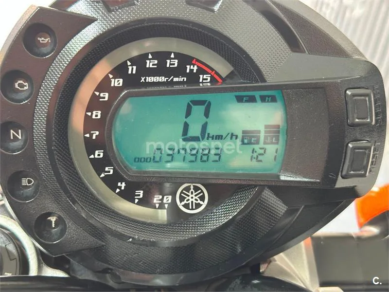 Yamaha FZ6 – Vista 10