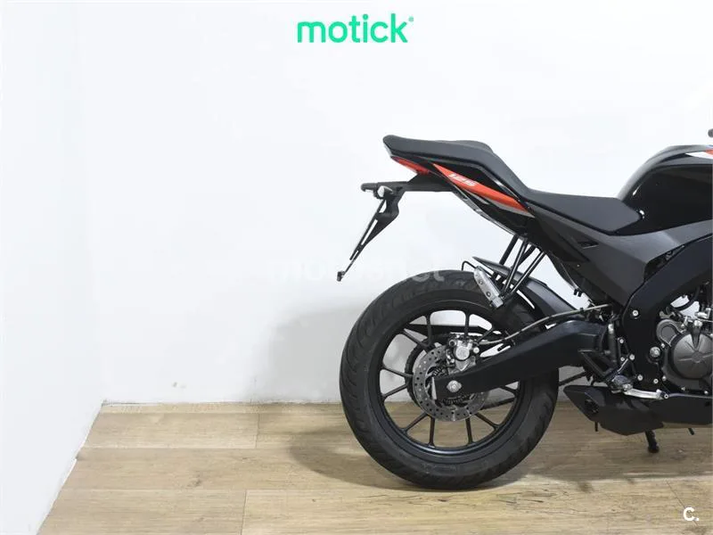 Aprilia Tuono 125 – Vista 3