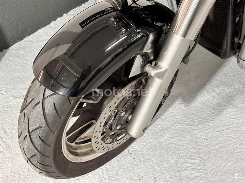 Triumph Thunderbird Commander – Vista 18