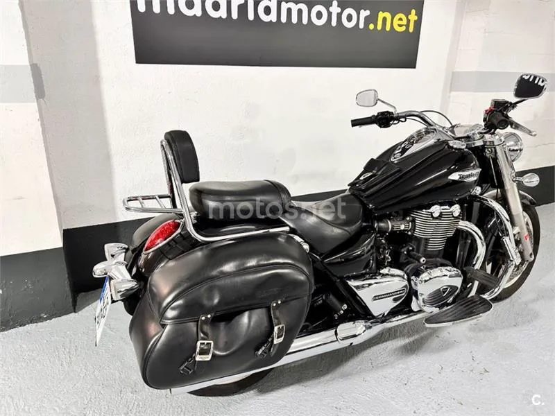 Triumph Thunderbird Commander – Vista 5