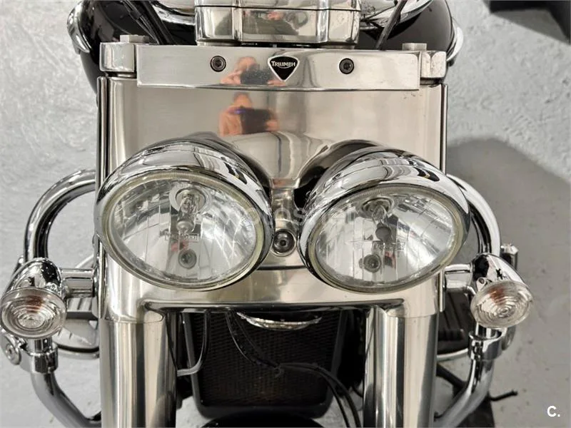 Triumph Thunderbird Commander – Vista 43