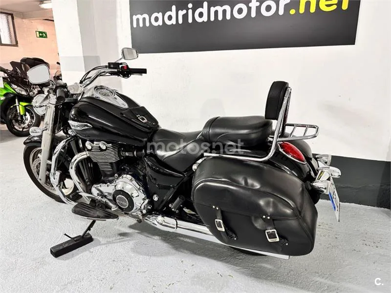 Triumph Thunderbird Commander – Vista 6