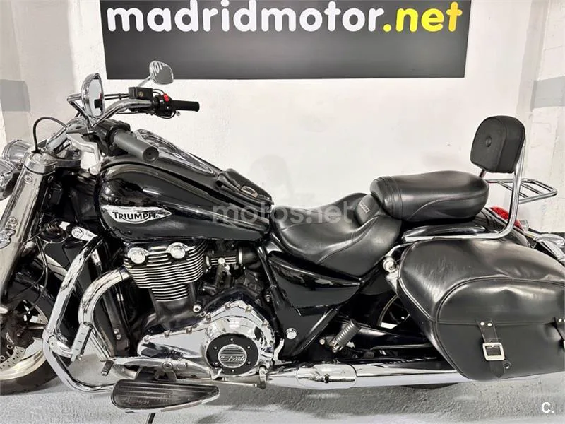 Triumph Thunderbird Commander – Vista 8