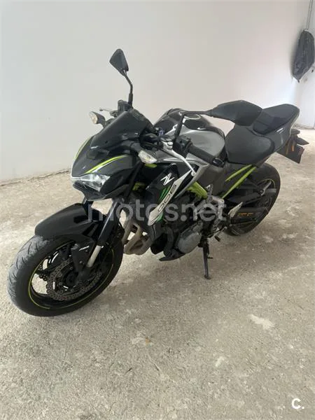 Kawasaki Z 900 – Vista 2