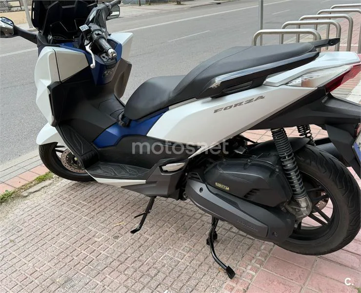 Honda Forza 125 – Vista 4