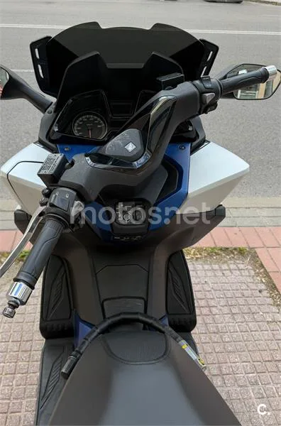 Honda Forza 125 – Vista 5