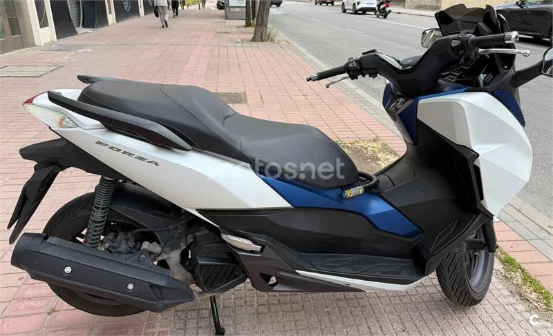 Honda Forza 125 – Vista 8