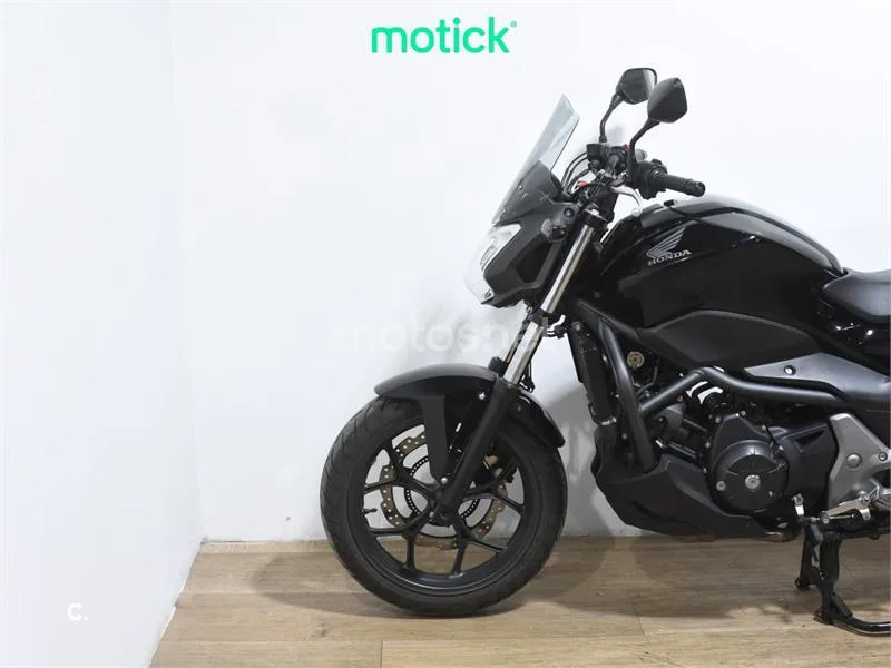 Honda NC 750 – Vista 7