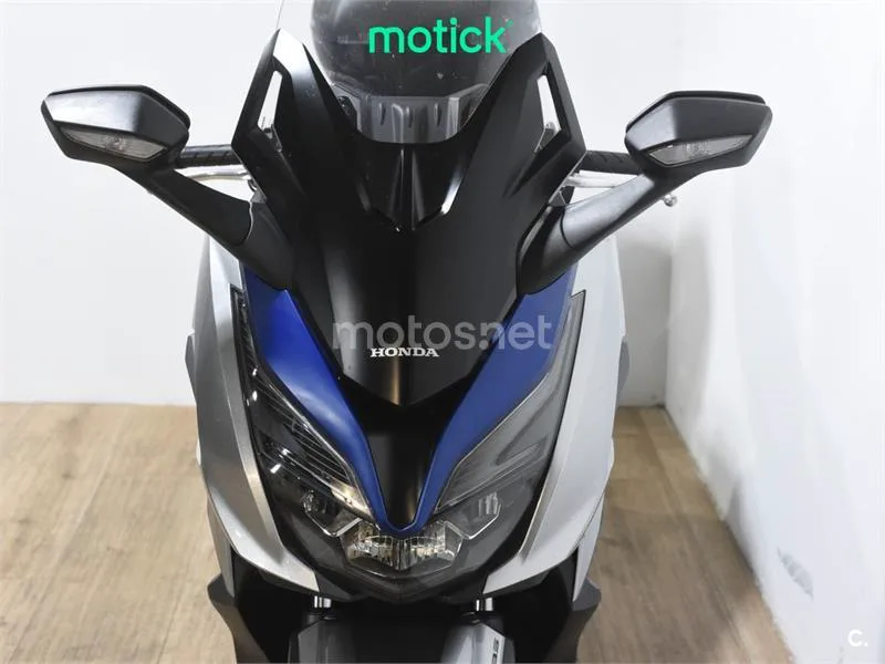 Honda Forza 125 – Vista 11