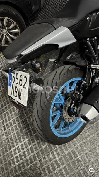 Yamaha MT-125 – Vista 9
