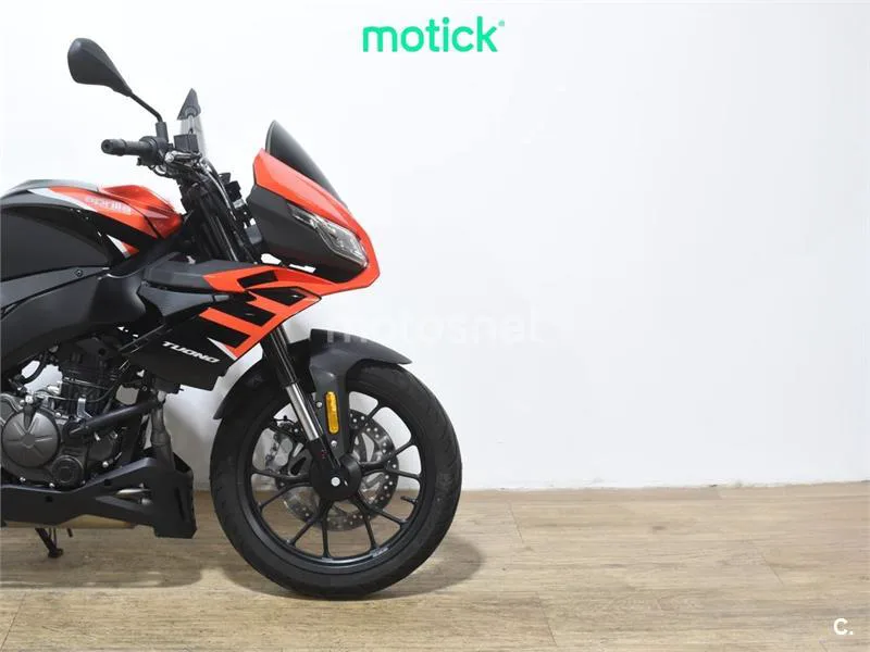 Aprilia Tuono 125 – Vista 4