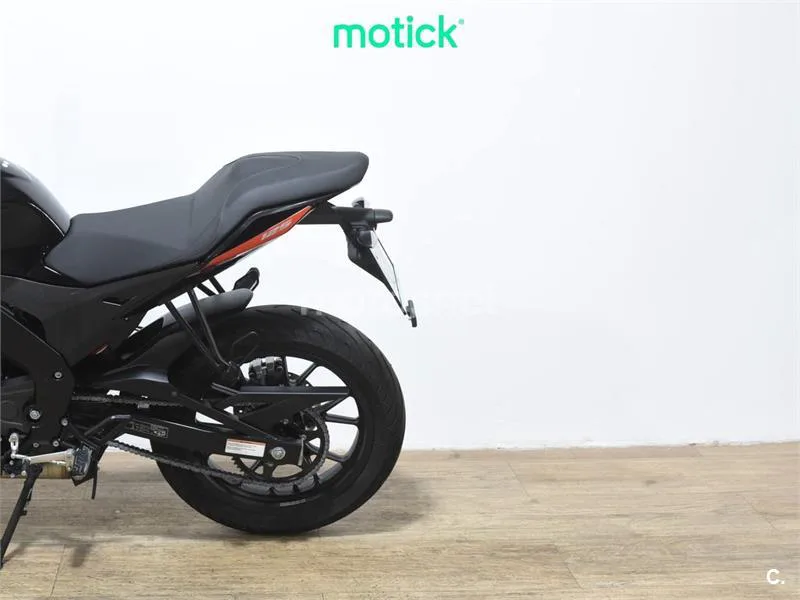 Aprilia Tuono 125 – Vista 9