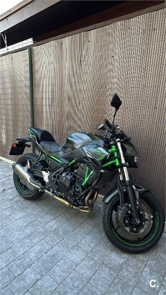 Kawasaki Z650 – Vista 2