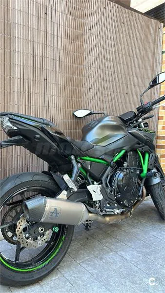 Kawasaki Z650 – Vista 3