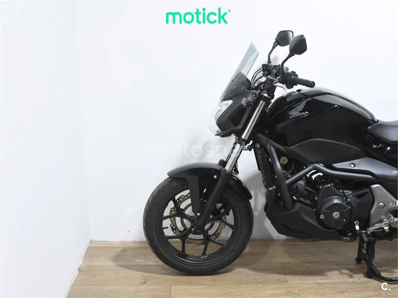 Honda NC 750 – Vista 7