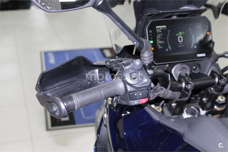 Yamaha Tracer 9 – Vista 7
