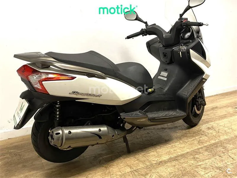Kymco Super Dink 125 – Vista 9