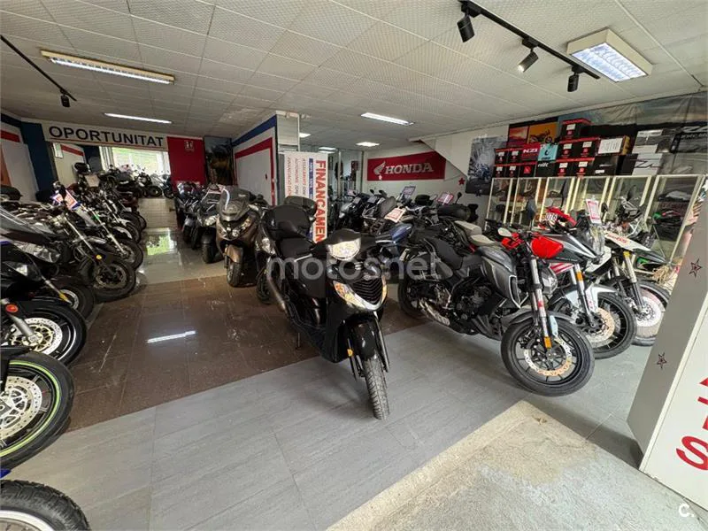 Honda SH125i - Vista 16
