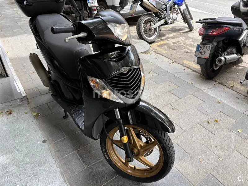 Honda SH125i - Vista 5