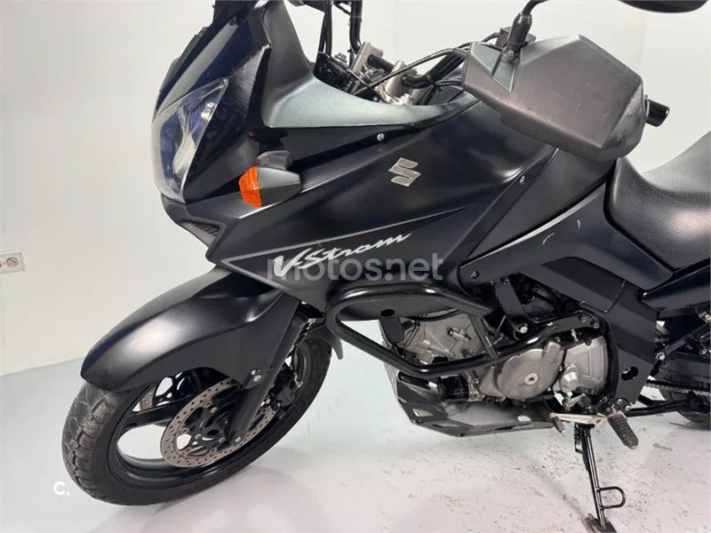 Suzuki V-Strom 650 – Vista 16