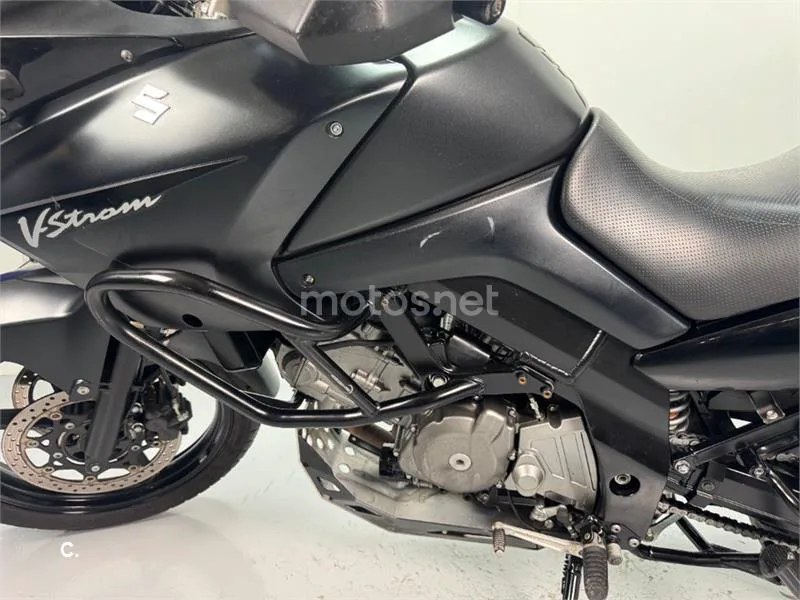 Suzuki V-Strom 650 – Vista 17