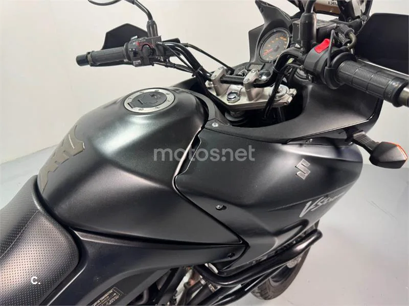 Suzuki V-Strom 650 – Vista 10