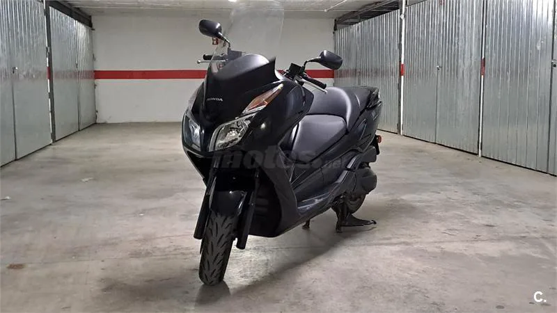 Honda NSS 300 Forza – Vista 3