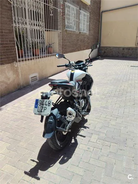 Keeway RKF 125 - Vista 3