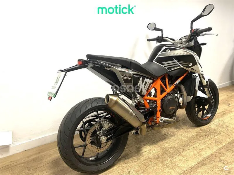 KTM 690 Duke – Vista 5