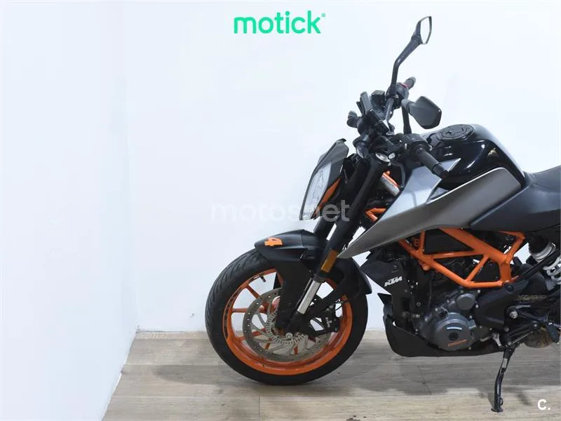KTM 390 – Vista 8